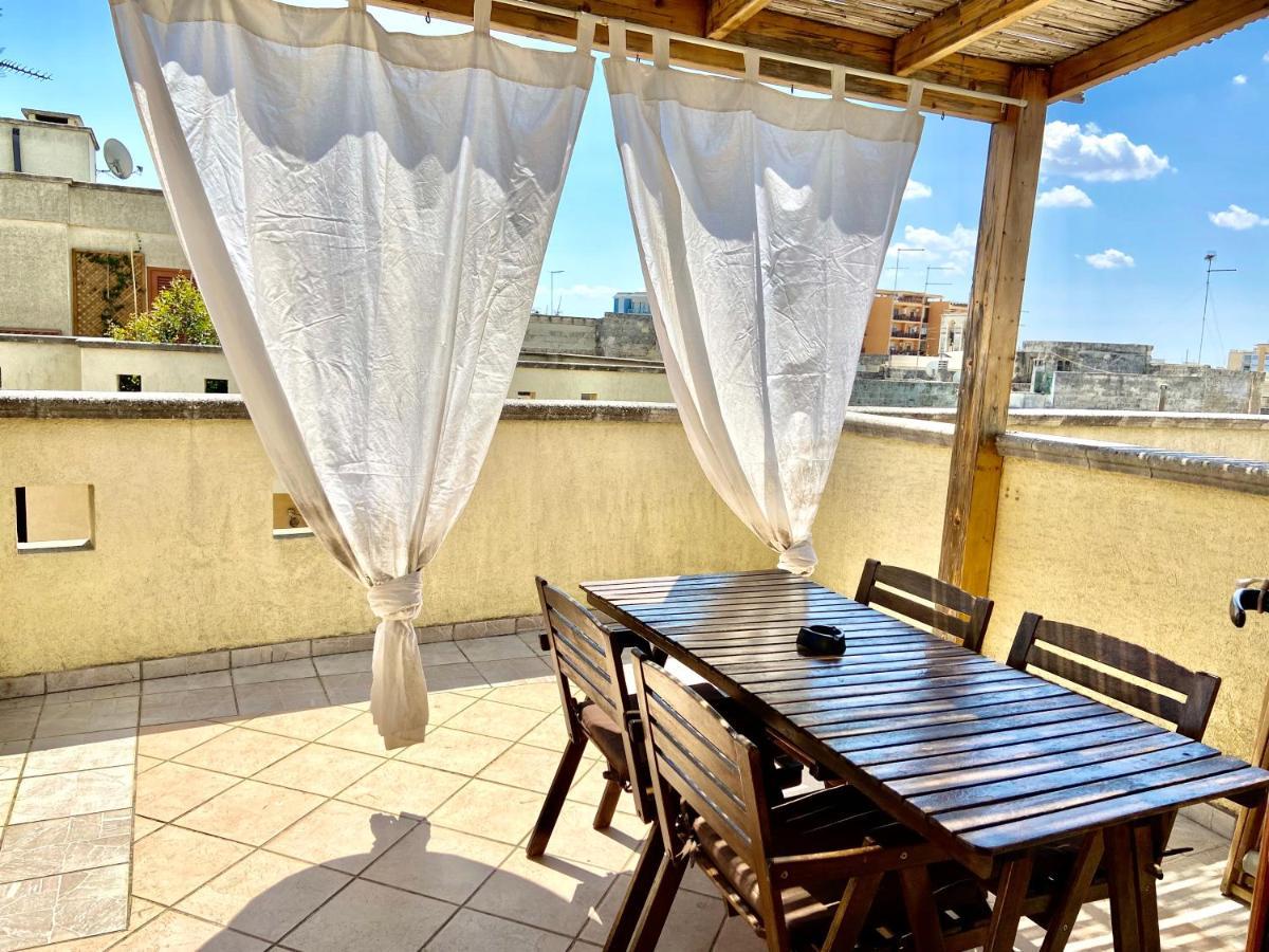 Ferienwohnung Attico Rudiae Lecce Exterior foto